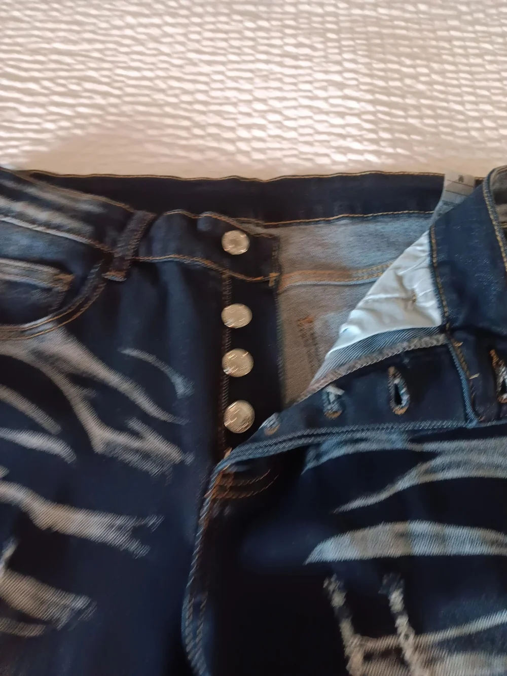 Urban Edge Distressed Shorts